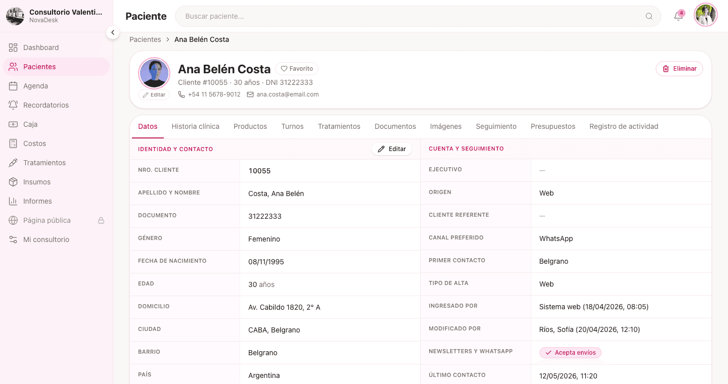 Ficha de un paciente en NovaDesk con sus datos de contacto